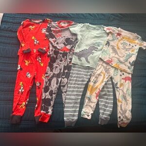 3T pajama bundle.